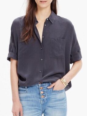 Madewell silk gray Relaxed fit boxy Button Up Blouse short sleeve size medium